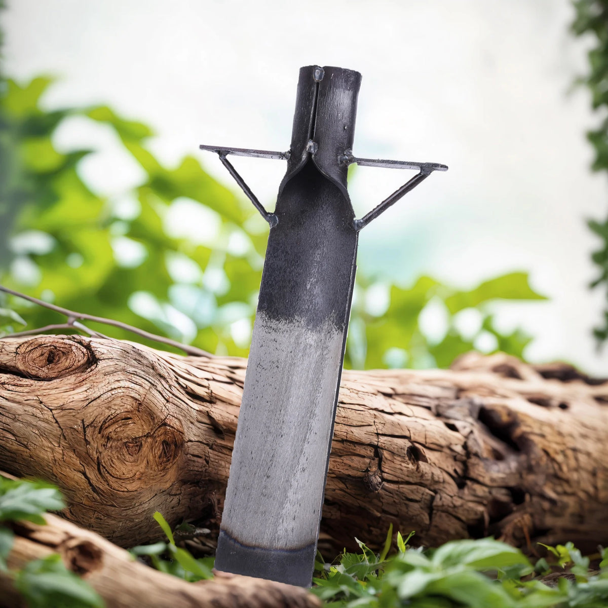 Heavy Duty Manganese Steel Garden Spade for Planting and Transplanting